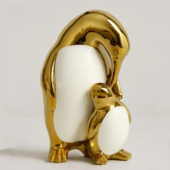 تصویر مجسمه پنگوئن طلایی مدل Gold Family 