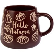 تصویر ماگ پاییزی فانتزی سرامیکی طرح کدو و برگ پاییزی رنگ زرشکی 