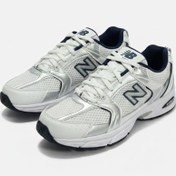 تصویر کتونی اسپرت نیوبالانس 530 سفید سرمه ای PARSIS 