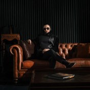 تصویر مبل چستر فیلد بارمان ظرفیت ۷ نفر 