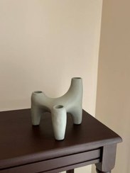 تصویر شمعدان سه شاخه مینیمال 