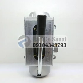 تصویر روغنکاری دستی فلزی 