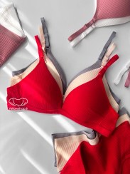 تصویر ست سوتین و شورت کبریتی 