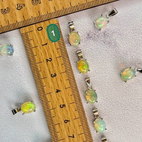 تصویر آویز اپال 