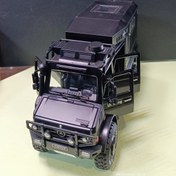 تصویر ماشین فلزی حمل زندانی 