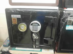 تصویر پیش‌نویس ۱۷ گاوصندوق گنج بان ۲۵۰ دیجتال 