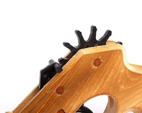 تصویر تفنگ چوبی کش انداز 