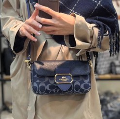 تصویر کیف پاسپورتی زنانه کوچ 