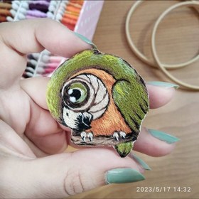 تصویر پیکسل گلدوزی طوطی ناز 