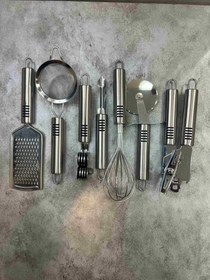 تصویر سرویس ۸ پارچه ابزار آشپزخانه سیلیکونی دسته مشکی ۵ خط یونی هوم 