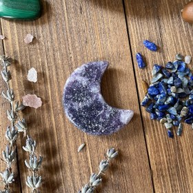 تصویر ماه چاروئیت ۰۱ 