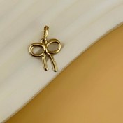 تصویر آویز طلا پاپیون | نماد زیبایی، ظرافت 