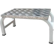 تصویر تک پله کنار تخت/ زیرپایی 