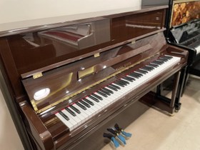 تصویر پیانو آکوستیک پرل ریور مدل Pearl River UP121S 