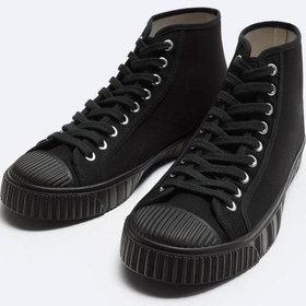 Black high 2024 top sneakers zara