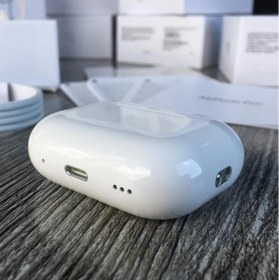 تصویر ایرپاد پرو2 نسخه ۲۰۲۴ فول کپی درجه یک . شارژوایرلس نوزیکنسلینگ فعال ا Airpod pro2 2024 