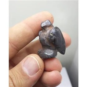 تصویر مجسمه عقاب سنگی حدید معدنی 