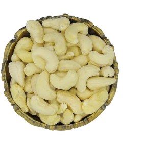 تصویر بادام سفید ریز خام 