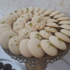 تصویر شیرینی برنجی با طعم هل - یک کیلویی 