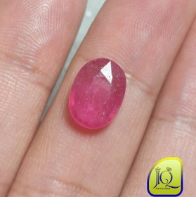 تصویر نگین یاقوت سرخ 