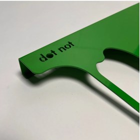 تصویر آویز لباس متوسط سبز drop iron 