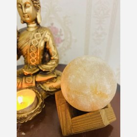 تصویر سنگ نمک با پایه چوبی 10سانتی 