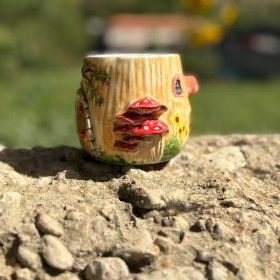 تصویر ماگ کلبه ای 