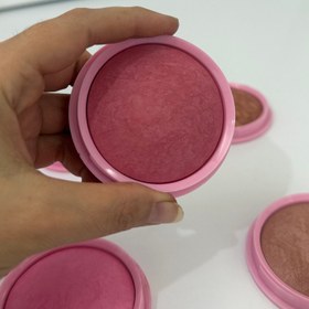 تصویر رژگونه تکی مهرونا 