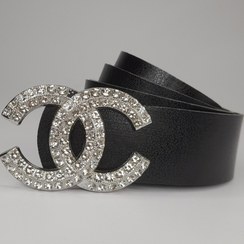 تصویر کمربند زنانه چنل نقره‌ای 