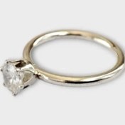 تصویر انگشتر زنانه استیل مدل SR1015 نگین دار 