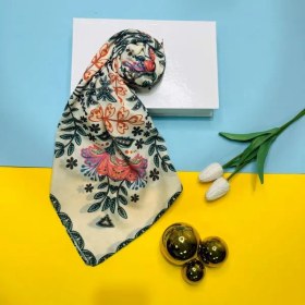 تصویر خرید روسری خاص کرم 