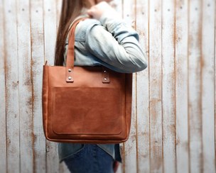 تصویر کیف چرمی زنانه آیسودا 