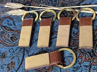 تصویر دسته کلید چرمی کد b1010 