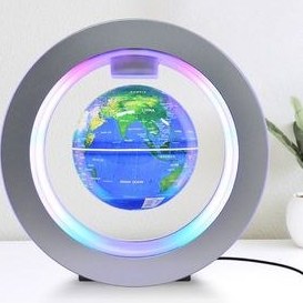 تصویر گوی و کره زمین معلق همراه با پایه 