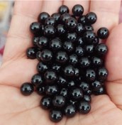 تصویر مهره سنگ تورمالین سیاه ۶میل اصل معدنی سوراخ دار 