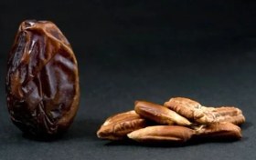 تصویر آرد هسته خرما 