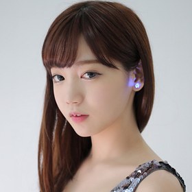 تصویر گوشواره LED 