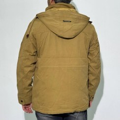 تصویر کاپشن تو پشمی 