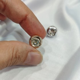 تصویر دکمه شومیزی تک نگین کد۰۳ 