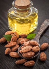 تصویر روغن بادام شیرین 