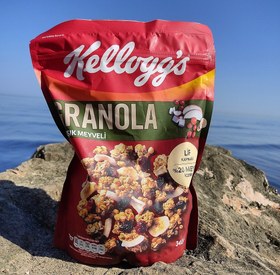 تصویر گرانولا میوه ای 