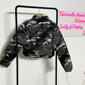 تصویر کاپشن پفی camouflage 