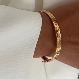 تصویر بنگل با طرح گوچی 