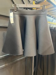 تصویر دامن عروسکی مشکی پشت زیپ 