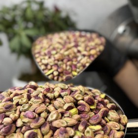 تصویر مغز پسته خام موکا 