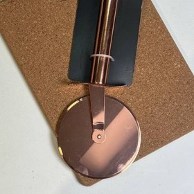 تصویر پیتزا بر برند arow 