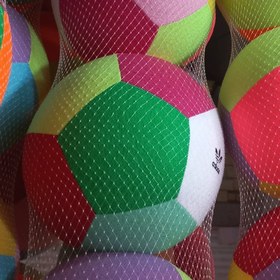 تصویر توپ نمدی بزرگ 