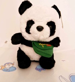 تصویر عروسک پولیشی پاندا با کیف سبز Panda toy