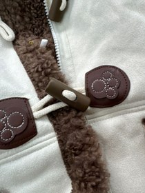 تصویر کت بوفالو سفید 