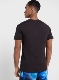 تصویر تی‌شرت یقه گرد لوگو برند Calvin Klein Logo Crew Neck T-Shirt